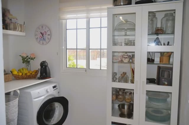 3 quarto Moradia para venda em La Oliva com piscina garagem - 750 000 € (Ref: 9759360)