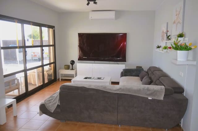 3 sypialnia Willa na sprzedaż w Antigua z basenem garażem - 485 000 € (Ref: 9759364)