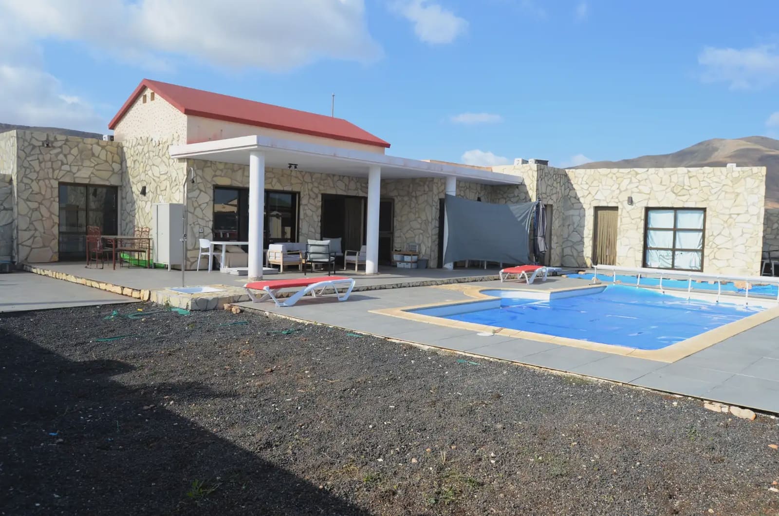 3 Zimmer Villa zu verkaufen in Antigua mit Pool Garage - 485.000 € (Ref: 9759364)