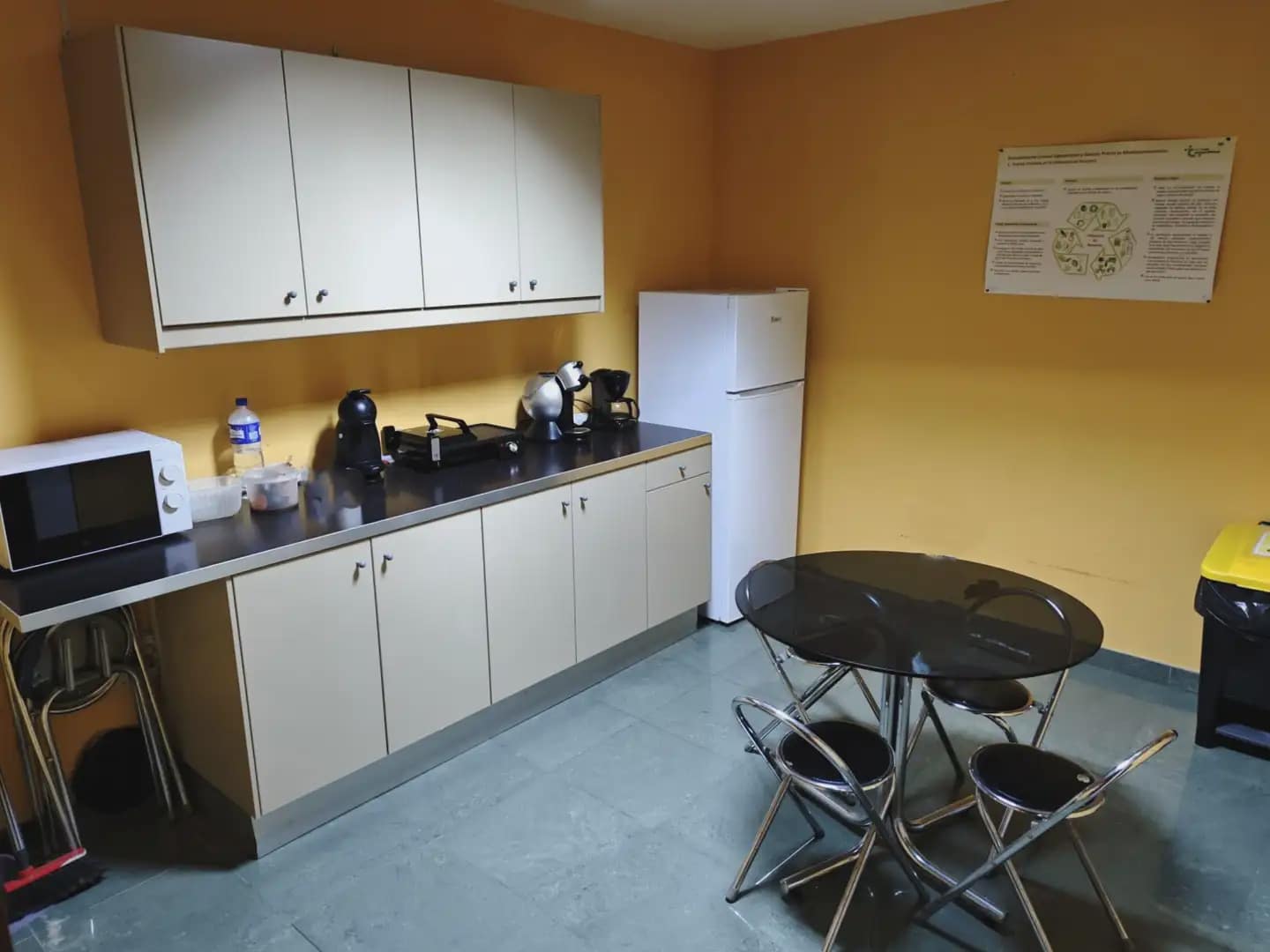 Toimisto myytävänä paikassa Santa Cruz de Tenerife - 850 000 € (Ref: 9759367)