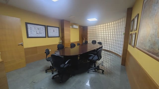 Kantoor te koop in Cuatro Torres, Santa Cruz de Tenerife - € 850.000 (Ref: 9759367)