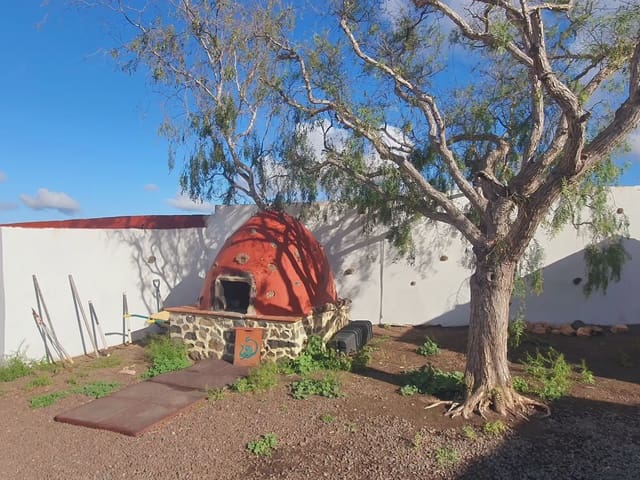 3 soveværelse Finca/Landehus til salg i Puerto del Rosario med garage - € 240.000 (Ref: 9759368)