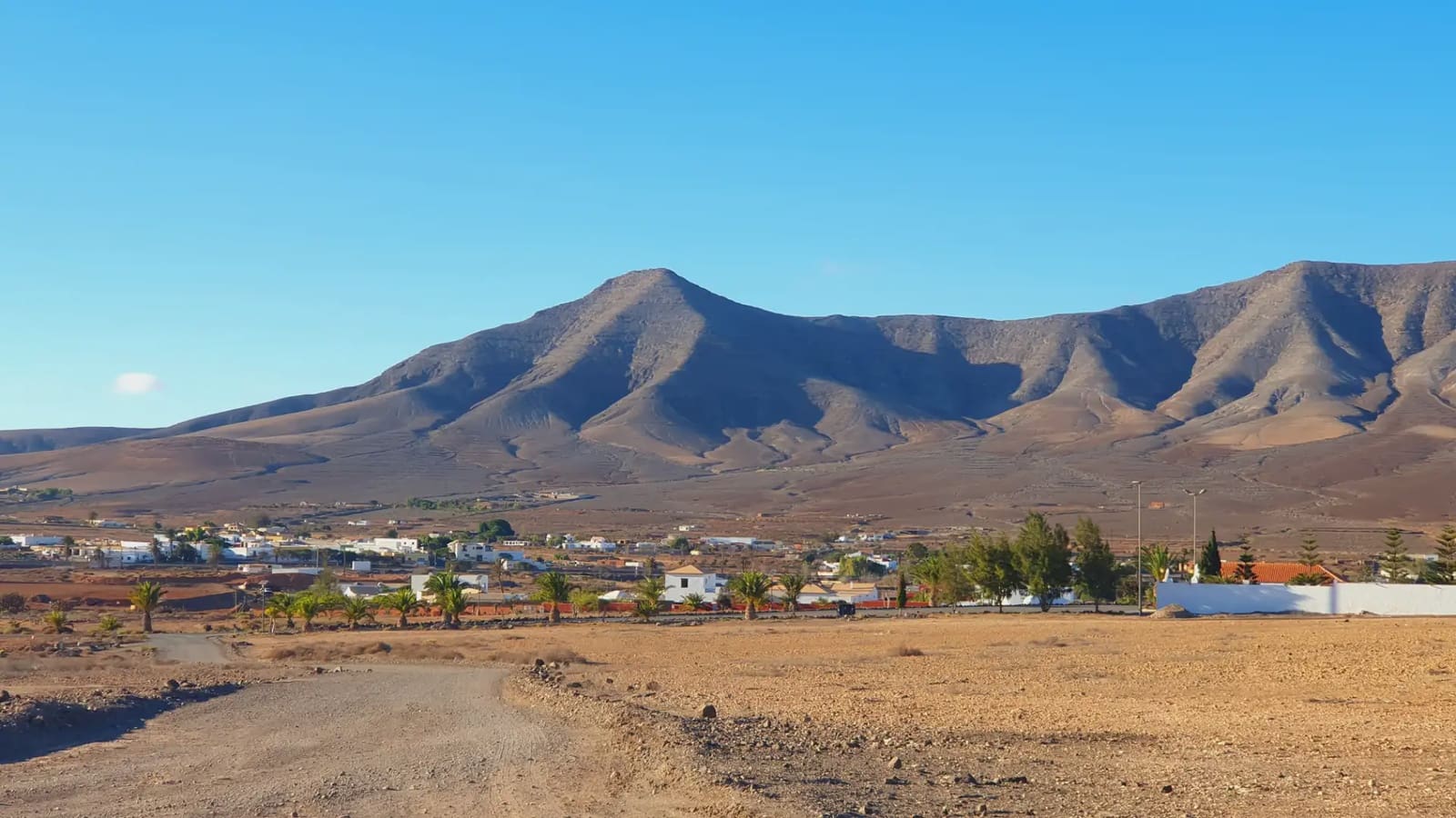 3 soveværelse Finca/Landehus til salg i Puerto del Rosario med garage - € 240.000 (Ref: 9759368)