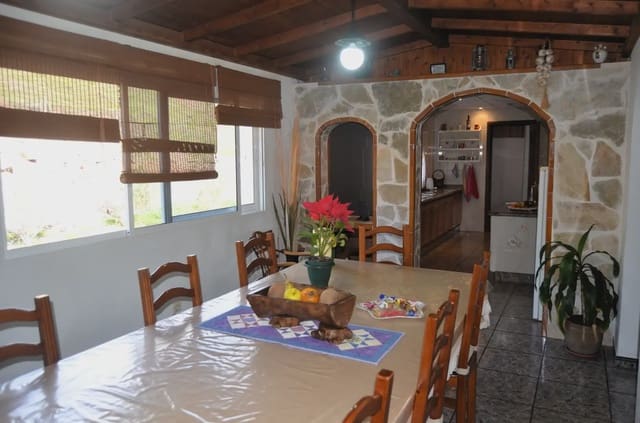 8 soveværelse Finca/Landehus til salg i Tuineje med garage - € 450.000 (Ref: 9759369)