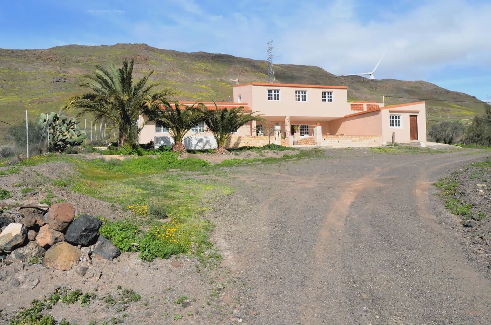 8 soveværelse Finca/Landehus til salg i Tuineje med garage - € 450.000 (Ref: 9759369)