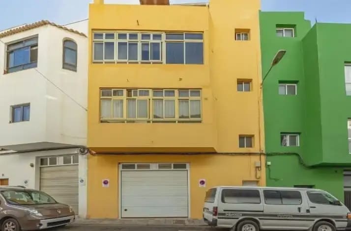 Local Commercial à vendre à Las Palmas de Gran Canaria - 90 000 € (Ref: 9759371)