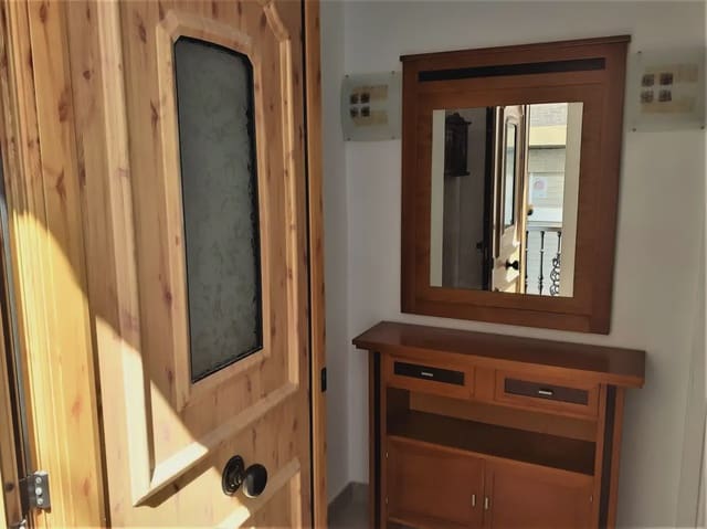 3 quarto Casa em Banda para venda em Teror com garagem - 280 000 € (Ref: 9759374)