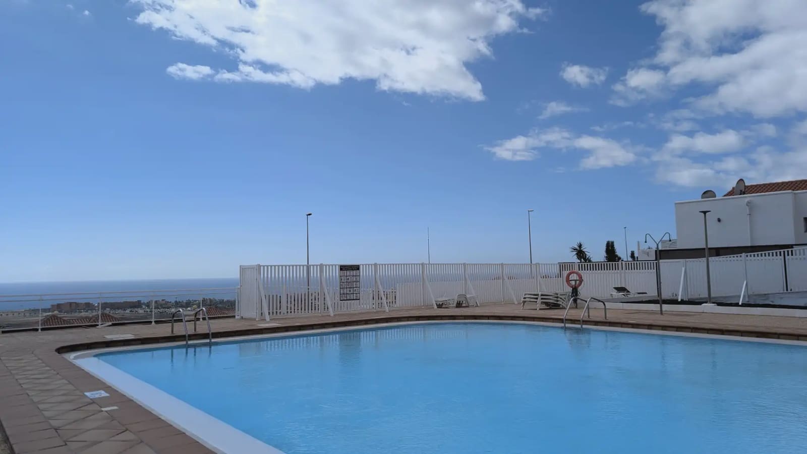 1 slaapkamer Bungalow te koop in Antigua met zwembad garage - € 136.000 (Ref: 9795529)