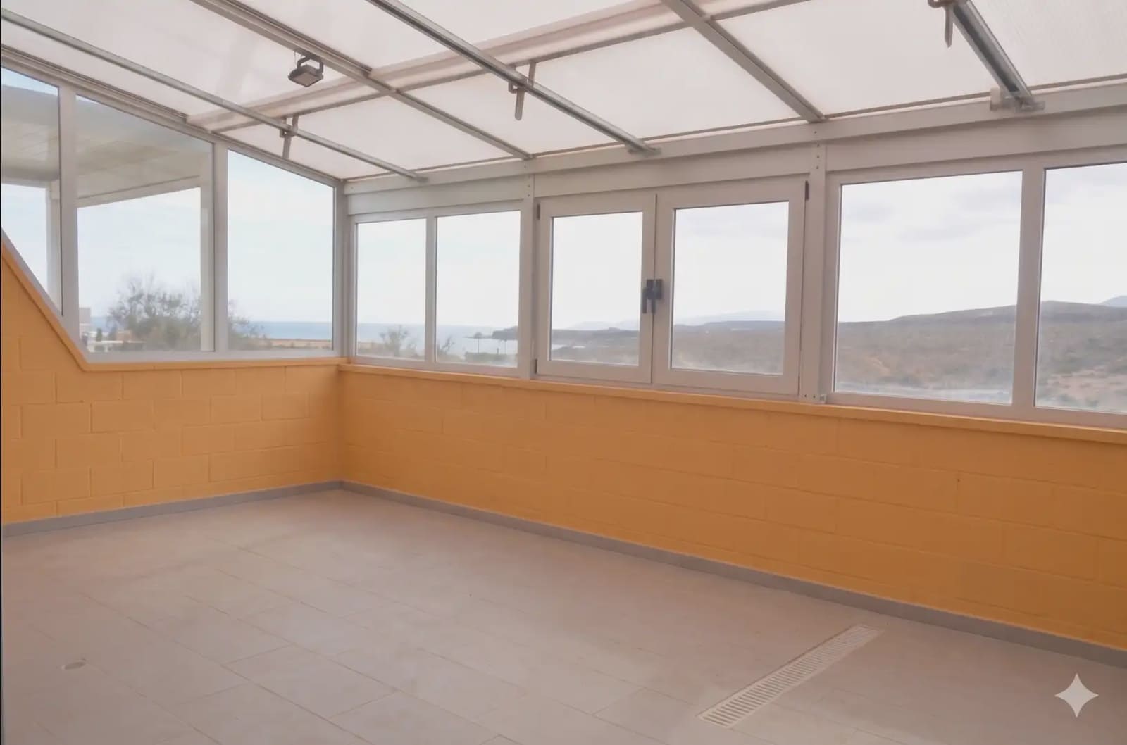 3 makuuhuone Paritalo myytävänä paikassa Tuineje mukana uima-altaan - 379 000 € (Ref: 9813619)