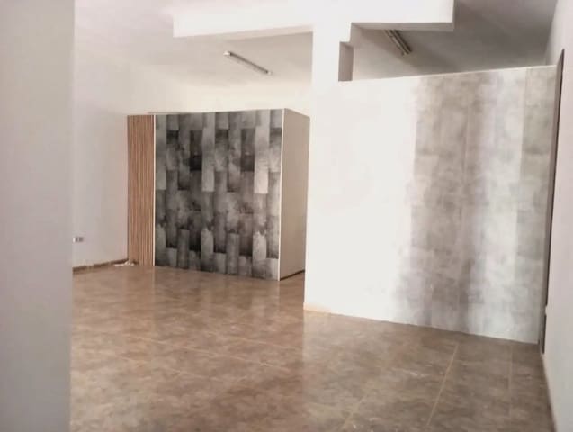 Gewerbe zu vermieten in Puerto del Rosario - 800 € (Ref: 9829833)