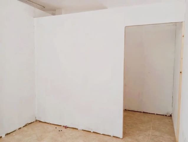 Gewerbe zu vermieten in Puerto del Rosario - 800 € (Ref: 9829833)