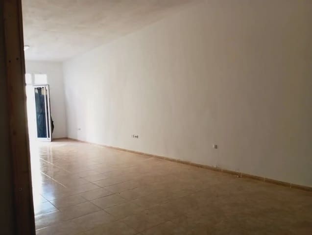 Gewerbe zu vermieten in Puerto del Rosario - 800 € (Ref: 9829833)