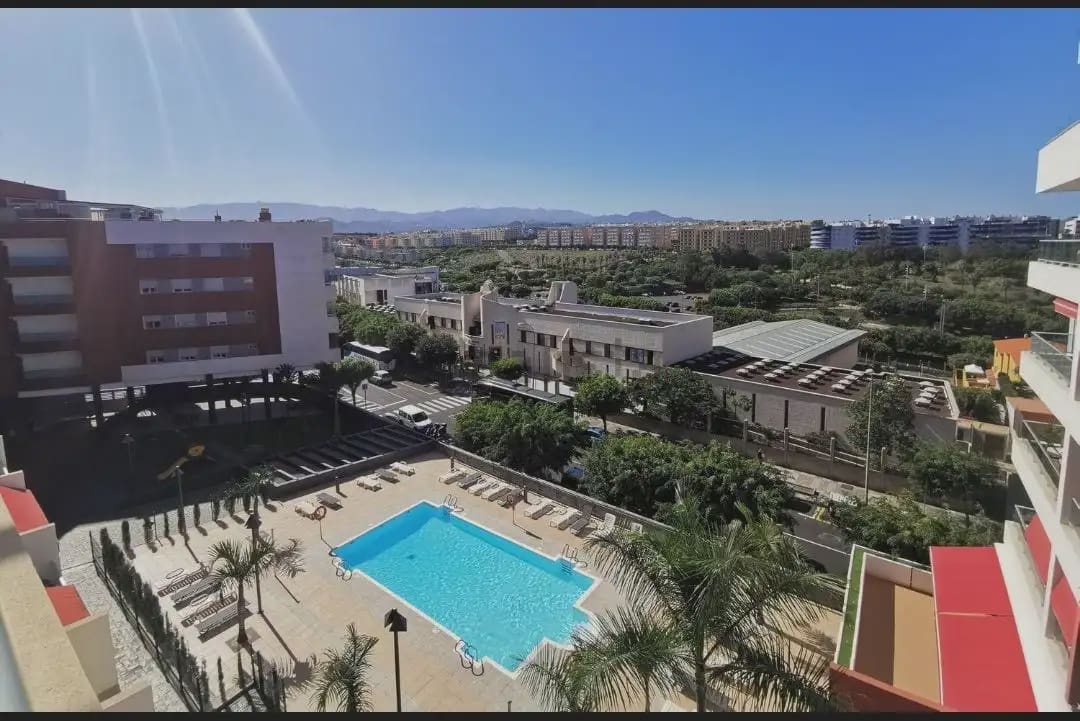 2 quarto Apartamento para venda em Las Palmas de Gran Canaria com piscina garagem - 298 000 € (Ref: 9875532)