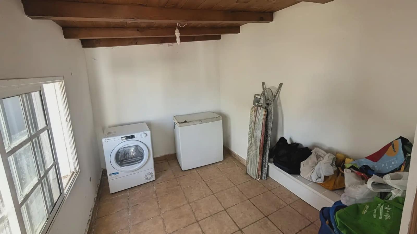 3 soveværelse Villa til salg i Antigua med swimmingpool garage - € 259.000 (Ref: 9877697)
