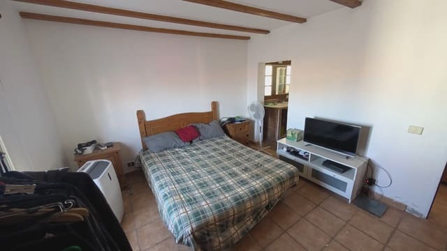 3 soveværelse Villa til salg i Antigua med swimmingpool garage - € 259.000 (Ref: 9877697)