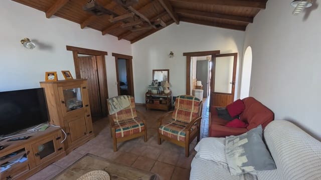 3 soveværelse Villa til salg i Antigua med swimmingpool garage - € 259.000 (Ref: 9877697)