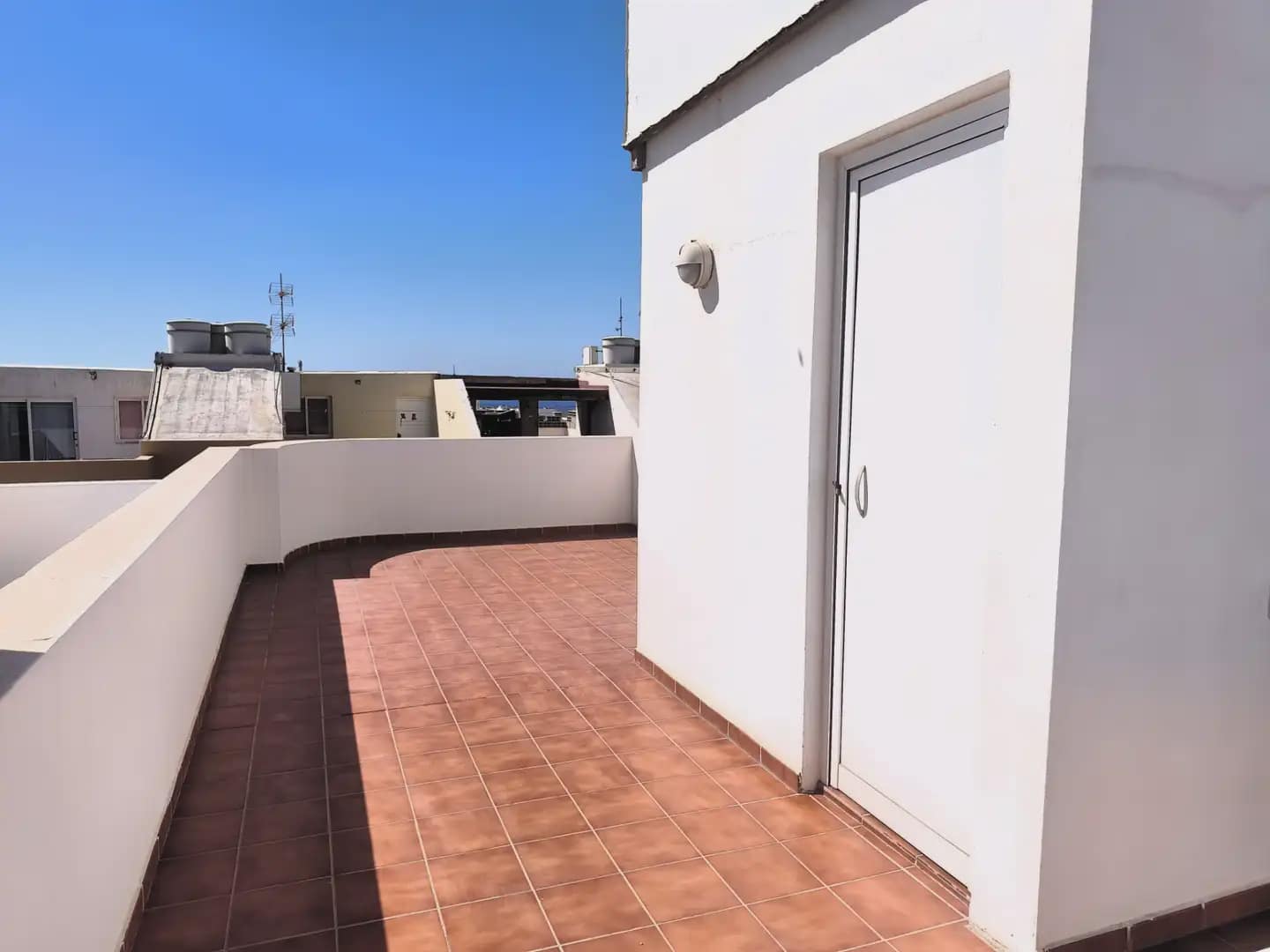 2 makuuhuone Asunto myytävänä paikassa Puerto del Rosario mukana 
autotalli - 183 000 € (Ref: 9915029)