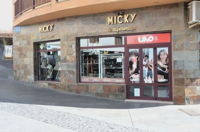 Commercial for rent in Morro Jable, Pájara - € 1,670 (Ref: 9948696)
