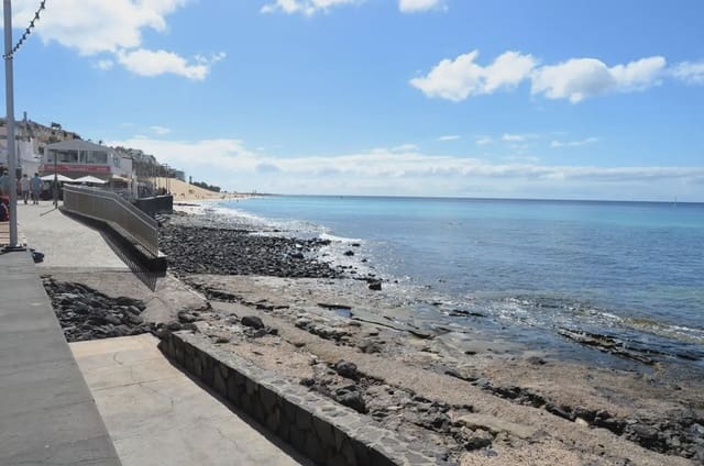 Commercial for rent in Morro Jable, Pájara - € 1,670 (Ref: 9948696)
