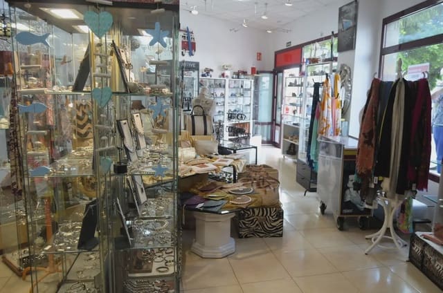 Commercial for rent in Morro Jable, Pájara - € 1,670 (Ref: 9948696)