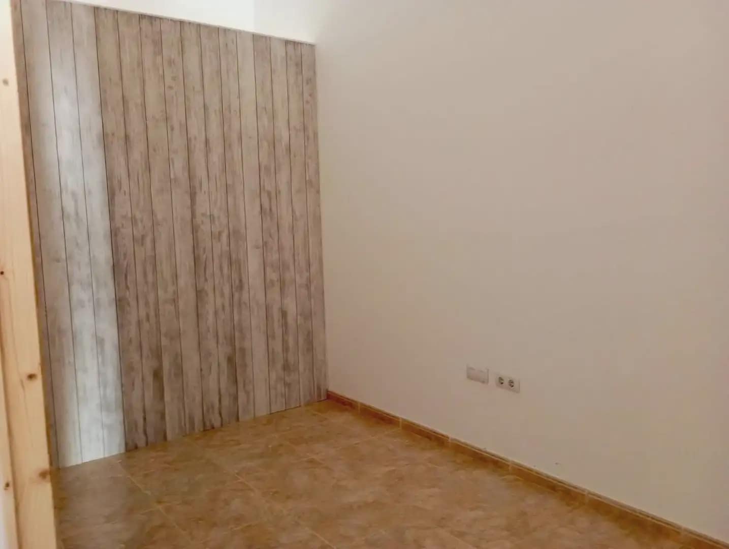 Commercial for rent in Puerto del Rosario - € 800 (Ref: 9948699)
