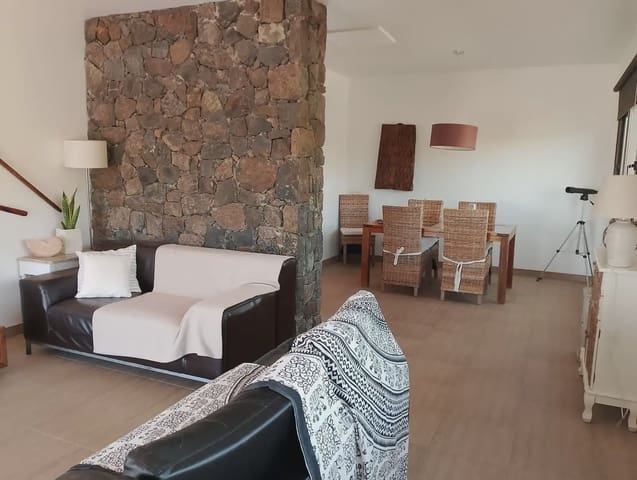 3 soveværelse Villa til salg i Tuineje med swimmingpool - € 760.000 (Ref: 9948703)