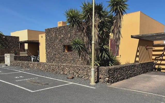 2 soveværelse Bungalow til salg i La Oliva - € 280.000 (Ref: 9948704)