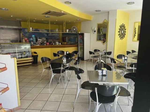 Commercial for rent in Puerto del Rosario - € 1,386 (Ref: 9948710)