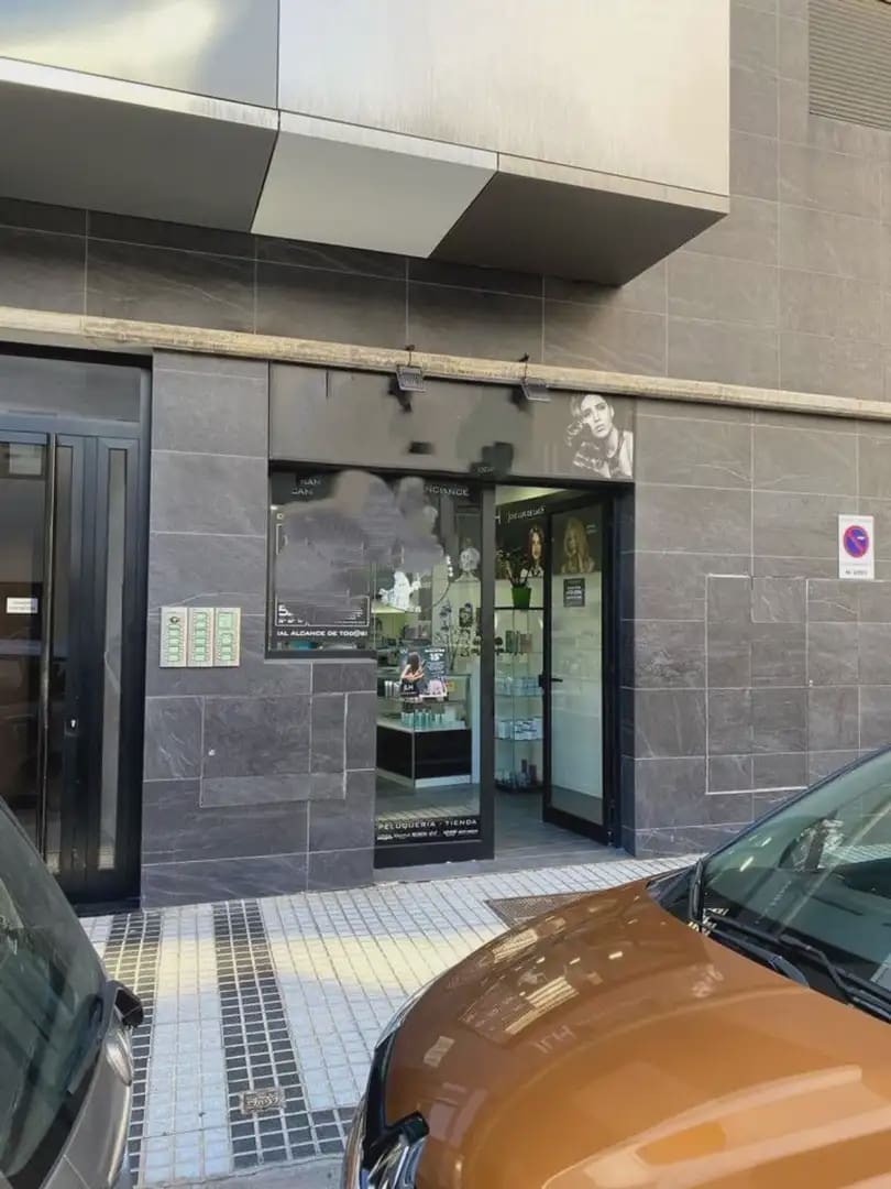 Commercieel te koop in Las Palmas de Gran Canaria - € 198.000 (Ref: 9948720)