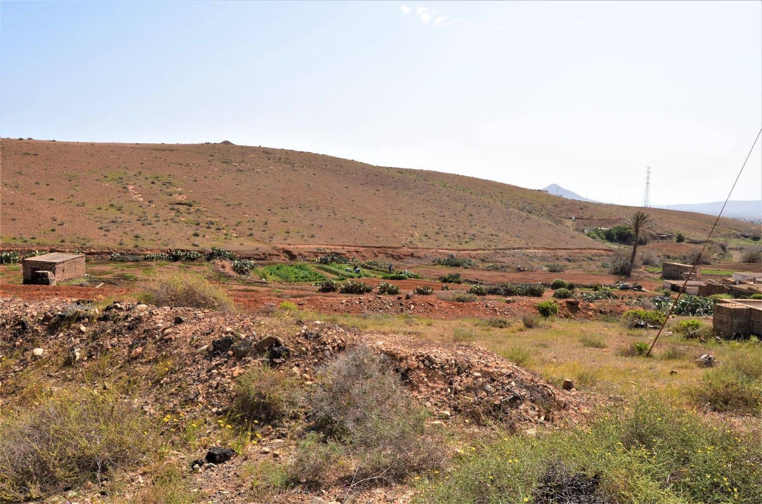 Grunde uden byggetilladelser til salg i Antigua - € 500.000 (Ref: 9970660)