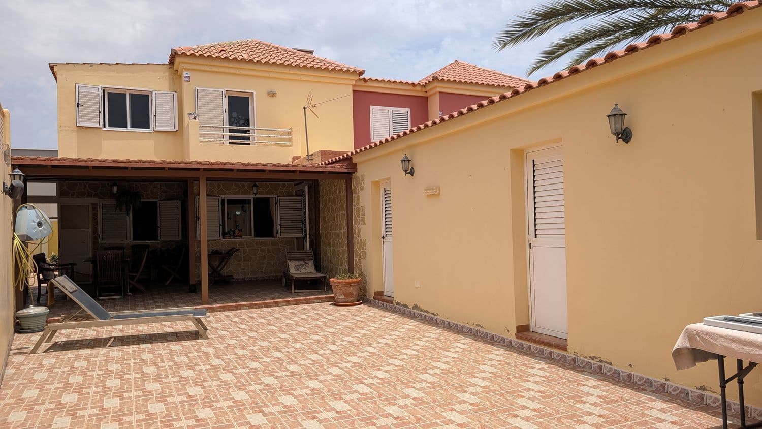 4 soveværelse Villa til salg i Gran Tarajal - € 340.000 (Ref: 9970663)