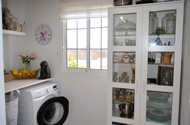 3 chambre Villa/Maison à vendre à La Oliva avec piscine - 750 000 € (Ref: 9970674)
