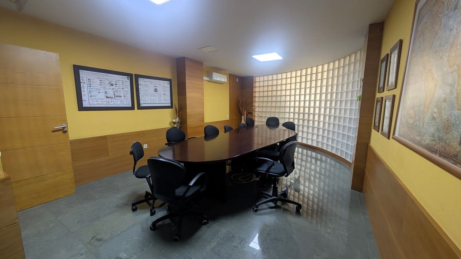 Kontor til salgs i Santa Cruz de Tenerife - € 820 000 (Ref: 9970681)