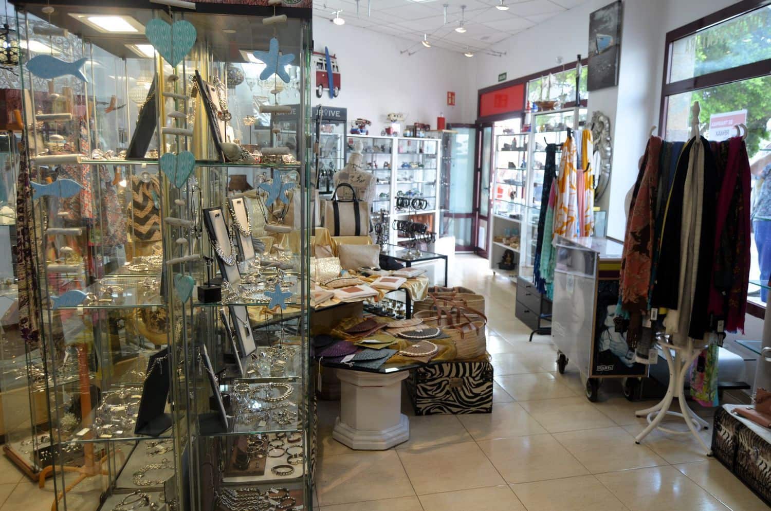 Commercial for rent in Morro Jable - € 1,670 (Ref: 9970683)