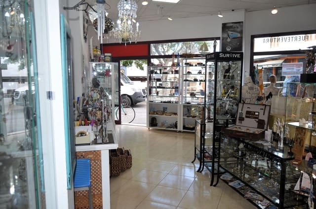 Kaupallinen vuokrattavana paikassa Morro Jable, Pájara - 1 670 € (Ref: 9970683)