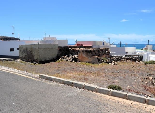 Ubebygd land til salgs i Pájara - € 210 000 (Ref: 9970684)