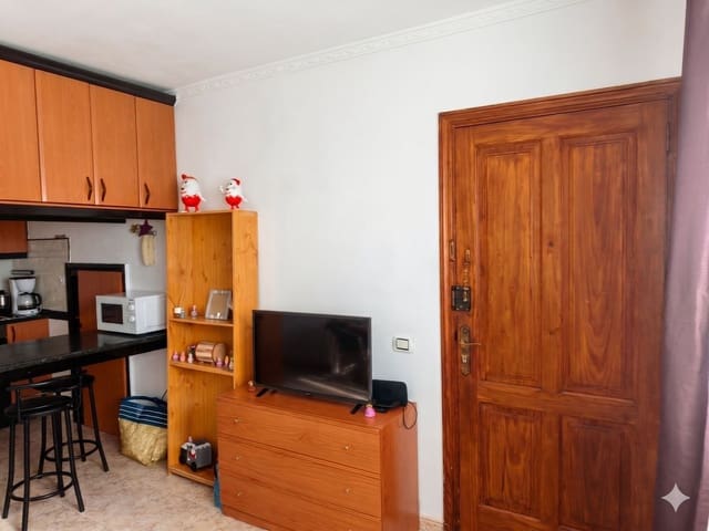 2 soveværelse Lejlighed til salg i El Matorral, Puerto del Rosario - € 149.900 (Ref: 9970686)