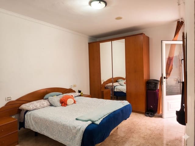 2 soveværelse Lejlighed til salg i El Matorral, Puerto del Rosario - € 149.900 (Ref: 9970686)