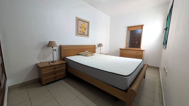 Piso de 2 habitaciones en Puerto del Rosario en venta - 168.000 € (Ref: 9970687)