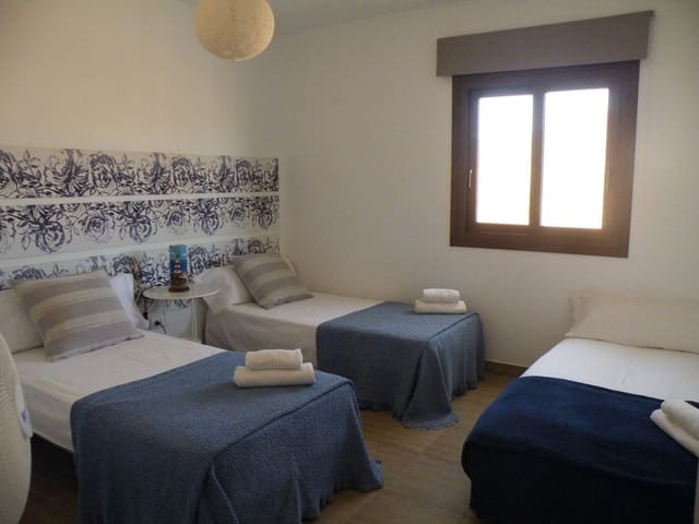 Chalet de 3 habitaciones en Tarajalejo, Tuineje en venta con piscina - 760.000 € (Ref: 9970690)
