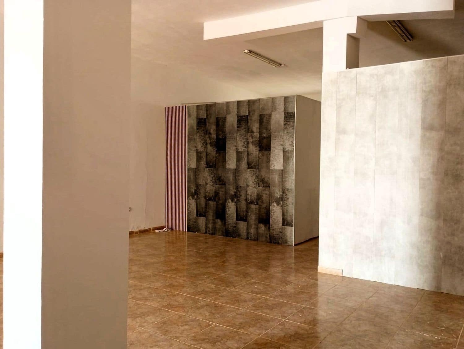 Commerciale da affittare in Puerto del Rosario - 800 € (Rif: 9970692)