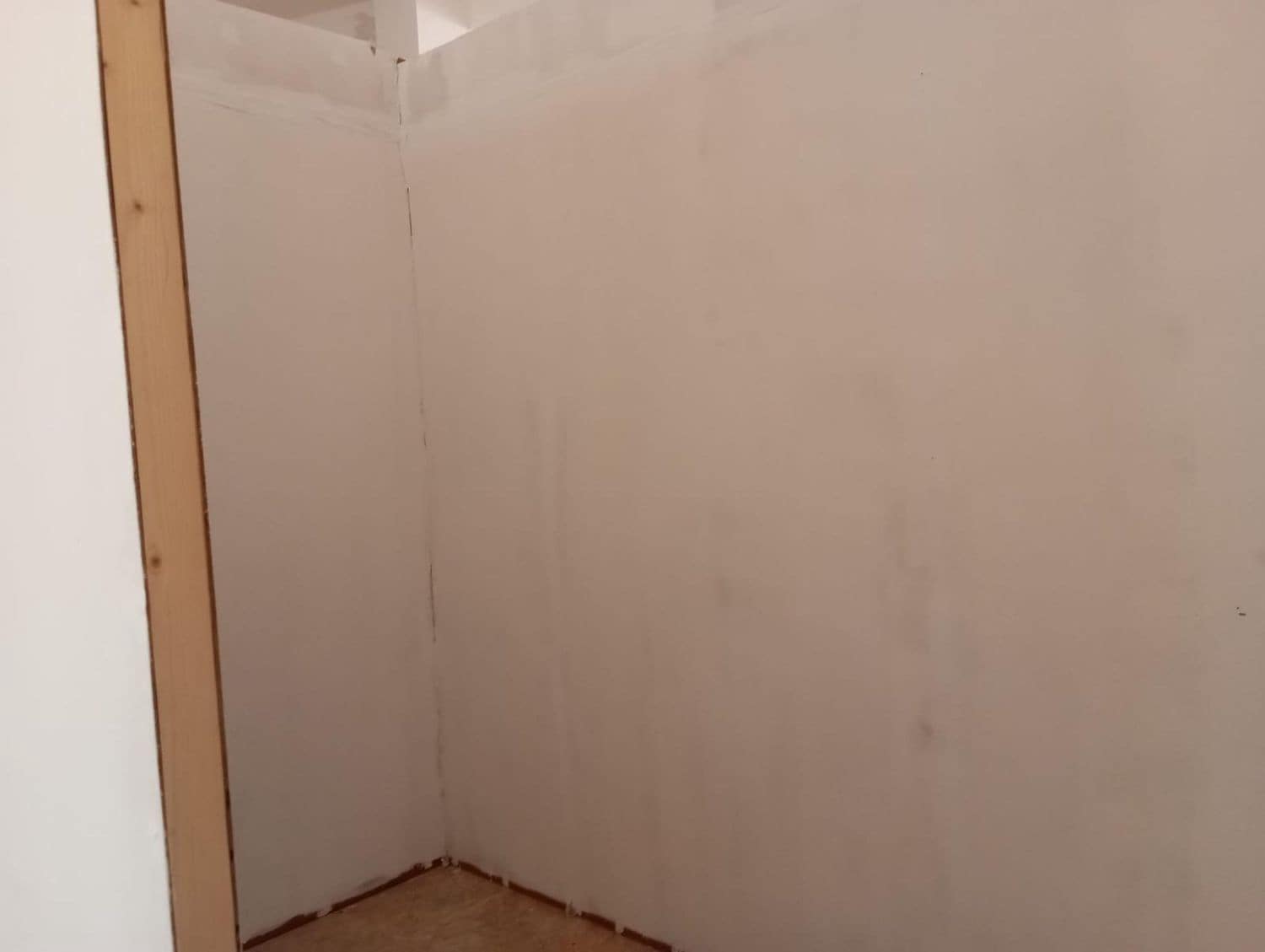 Commerciale da affittare in Puerto del Rosario - 800 € (Rif: 9970692)