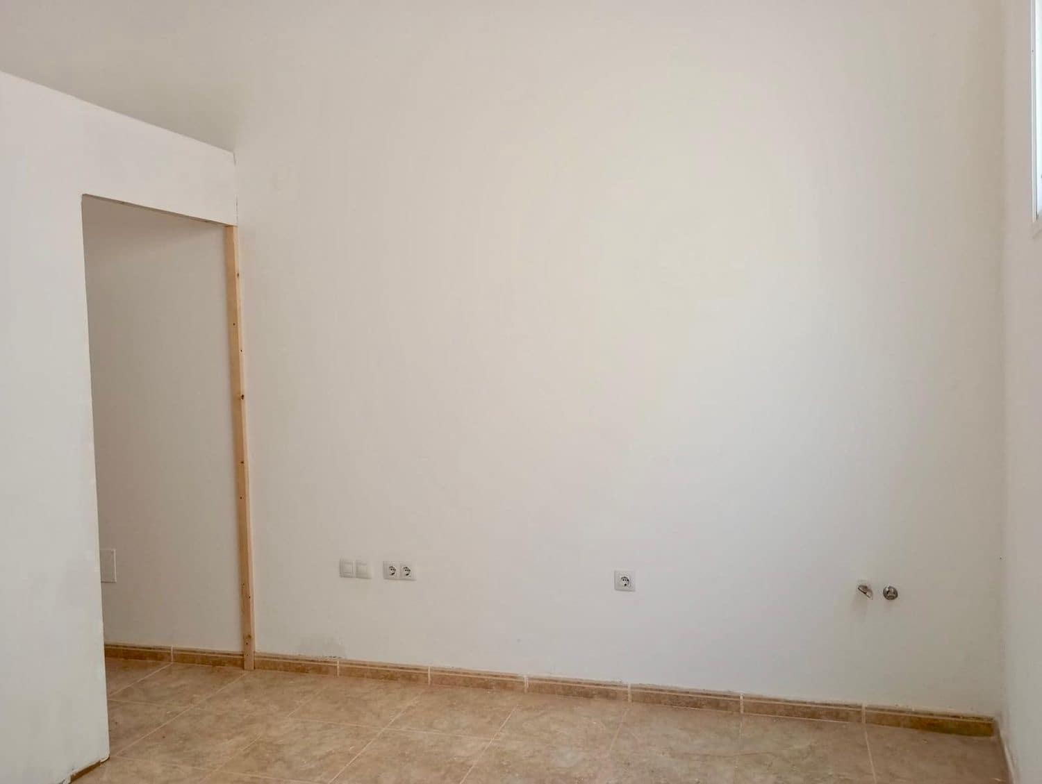 Commerciale da affittare in Puerto del Rosario - 800 € (Rif: 9970692)