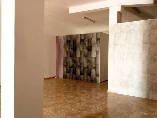 Commerciale da affittare in Puerto del Rosario - 800 € (Rif: 9970692)