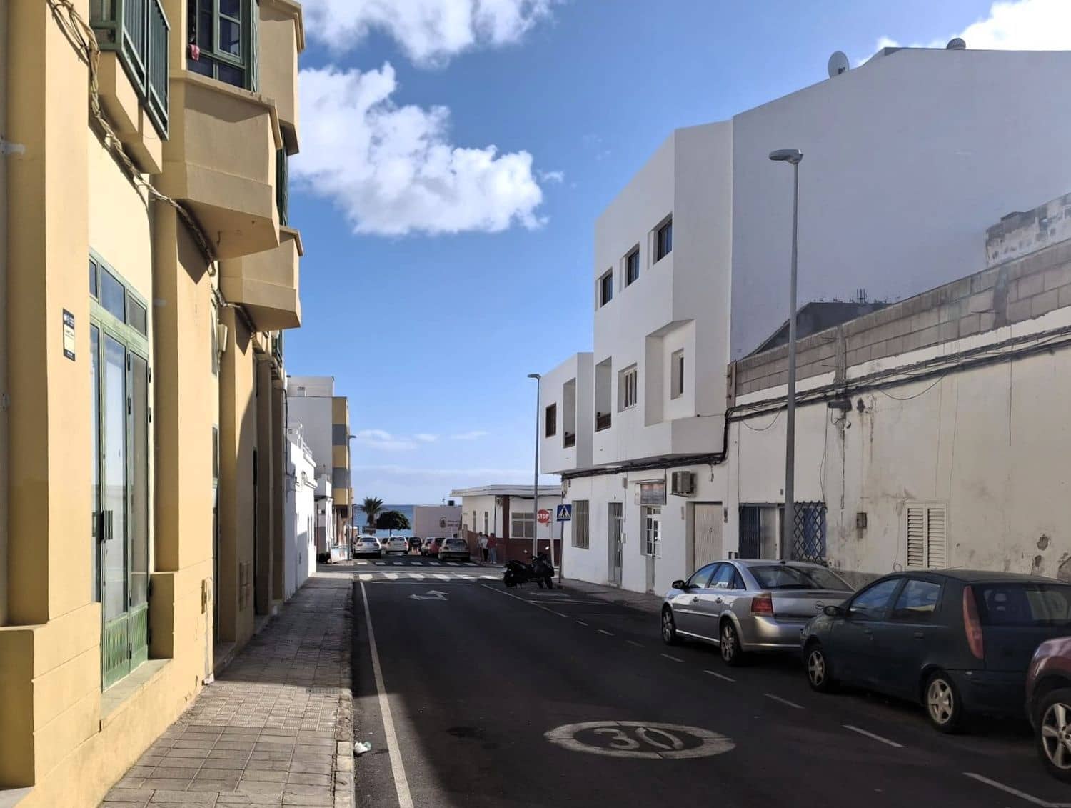 3 bedroom Villa for sale in Puerto del Rosario - € 212,000 (Ref: 9970693)