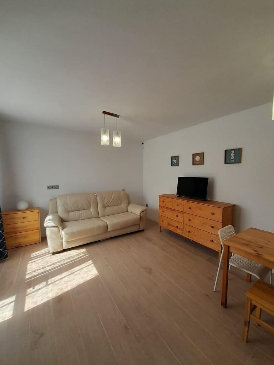 1 bedroom Apartment for sale in Corralejo with pool - € 228,000 (Ref: 9995811)