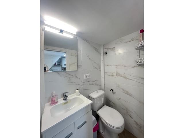 1 slaapkamer Studio te koop in Torre del Mar, Vélez-Málaga met zwembad - € 118.000 (Ref: 10000031)