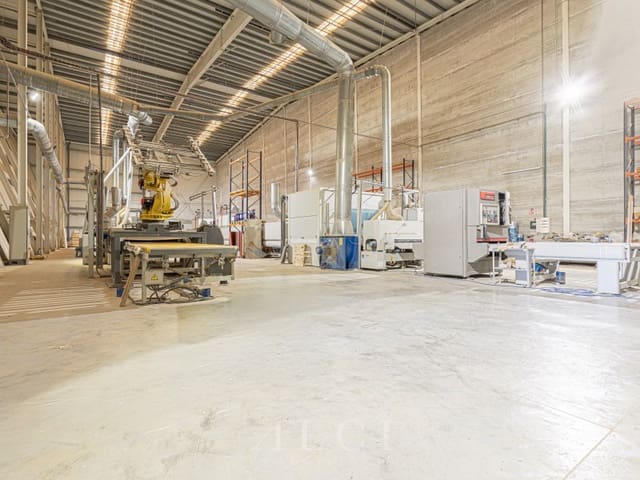 Commercial for sale in Antequera - € 1,300,000 (Ref: 10008856)