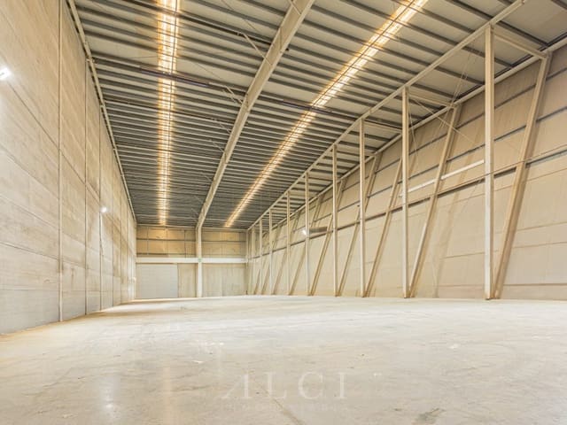 Commercial for sale in Antequera - € 1,300,000 (Ref: 10008856)