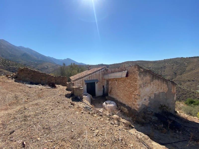 Finca/Landhuis te koop in Canillas de Aceituno - € 129.900 (Ref: 10011195)